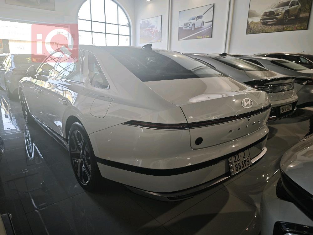 Hyundai Azera